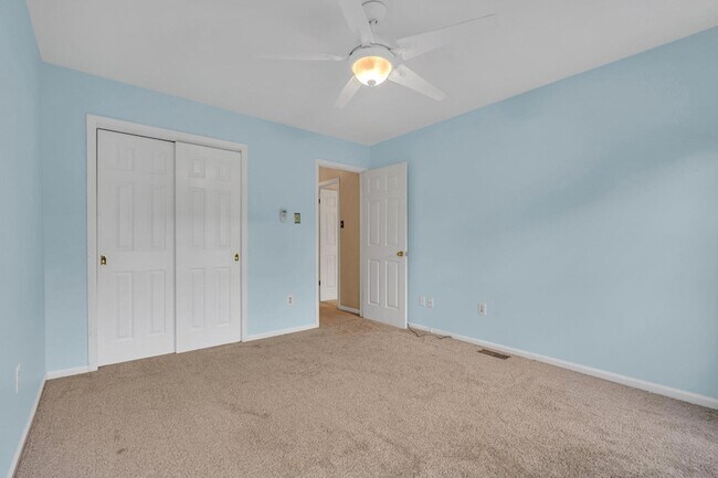 Building Photo - 31 Fair Acres Ct