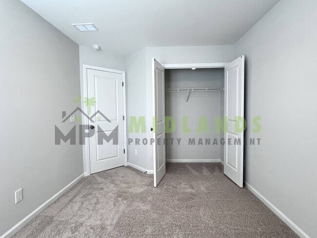 Building Photo - 3068 Harborview Dr