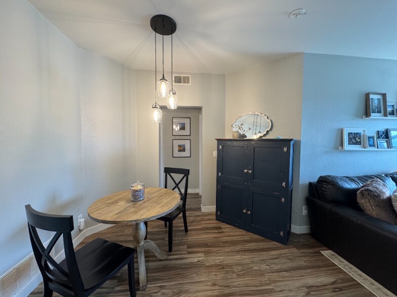 Building Photo - 4545 Wheaton Dr