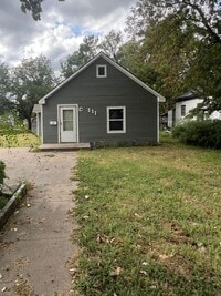 Building Photo - 523 S Reed Ave