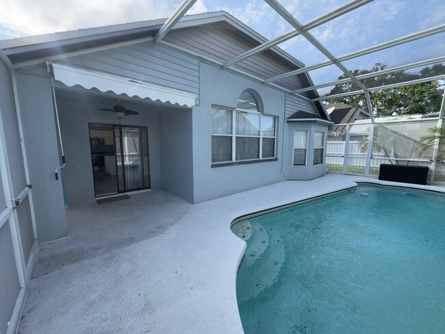 Building Photo - 8804 Southbay Dr