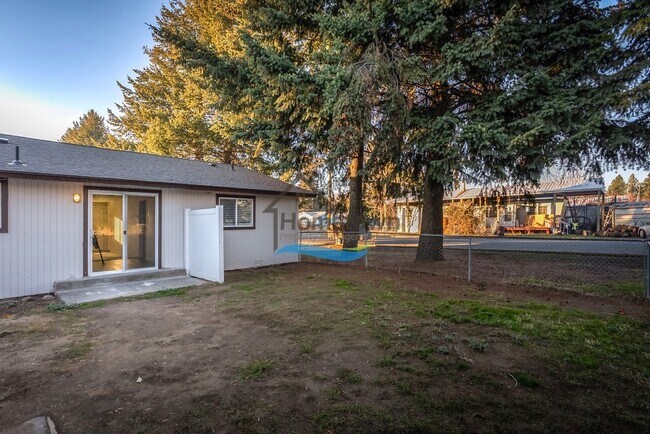 Building Photo - 2850 N Francis St