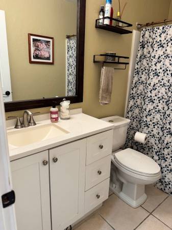 Building Photo - 4220 Fifth Ave