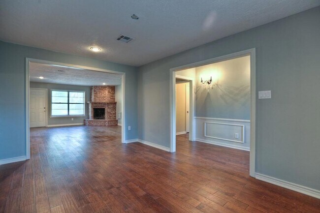 Building Photo - 1138 Cottage Oak Ln