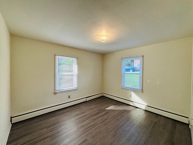 Building Photo - 315 Reynolds Ave