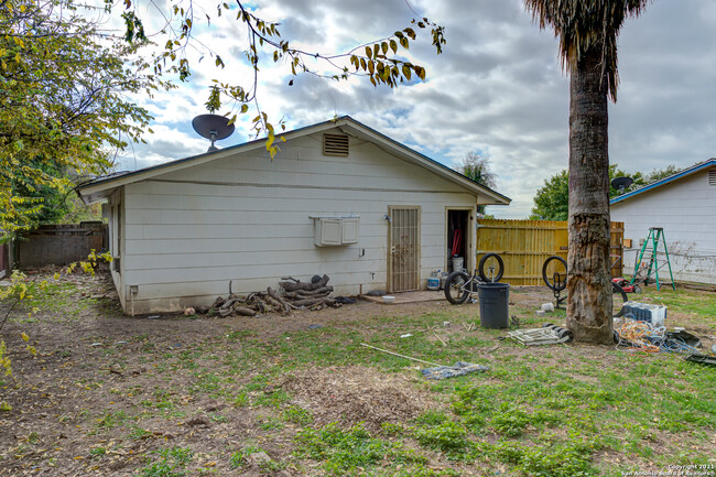 Building Photo - 8719 Easy Valley St