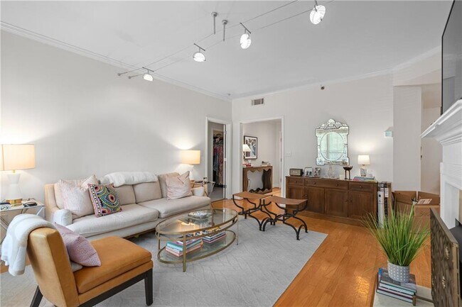 Building Photo - 50 Biscayne Dr NW