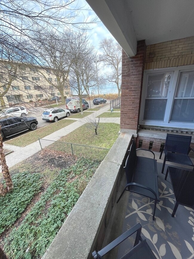 Building Photo - 1057 W Columbia Ave