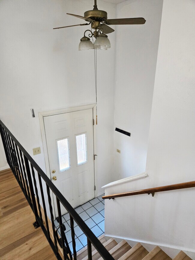 Building Photo - Fitz