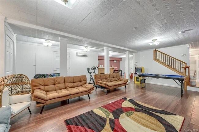 Building Photo - 53 Valley Stream Dr