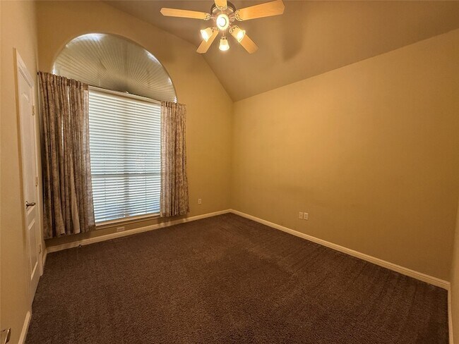 Building Photo - 8501 Layna Ct