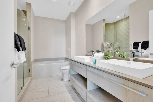 Building Photo - 4112 Jimmy Buffett Mem Hwy