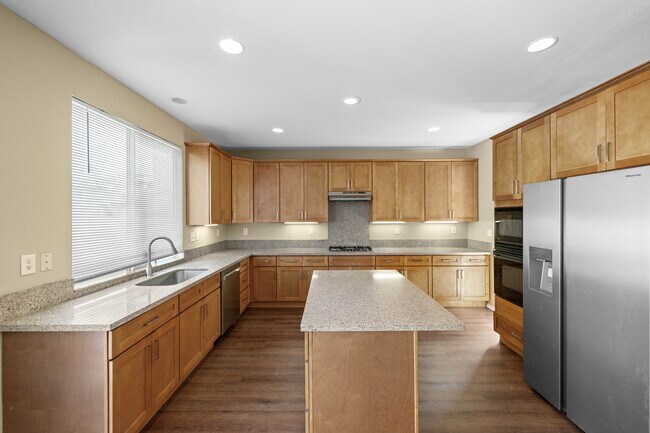 Building Photo - 23006 Timber Ridge Ct