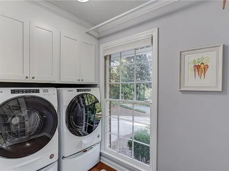 Building Photo - 649 Winder Hwy