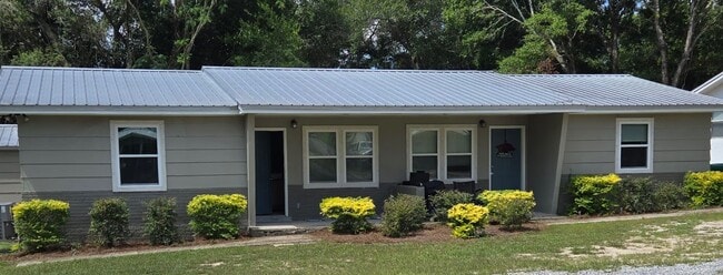 Building Photo - 116 Montrose Dr