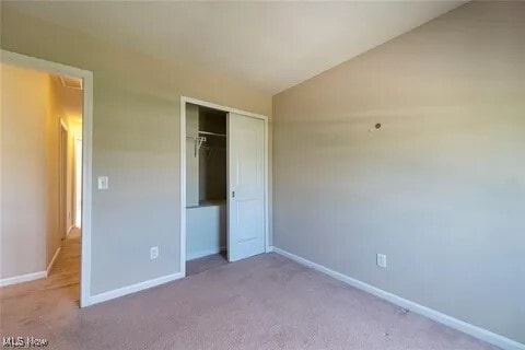 Building Photo - 6140 N Pointe Dr