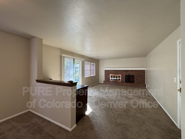 Building Photo - 3980 E Phillips Cir