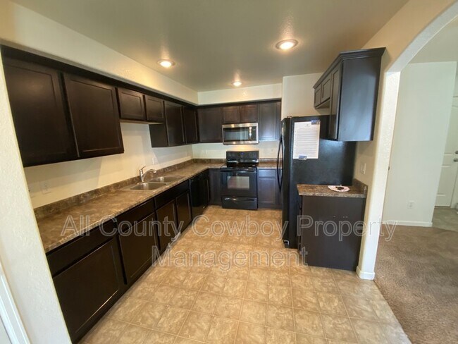 Building Photo - 4041 Little Moon Trail