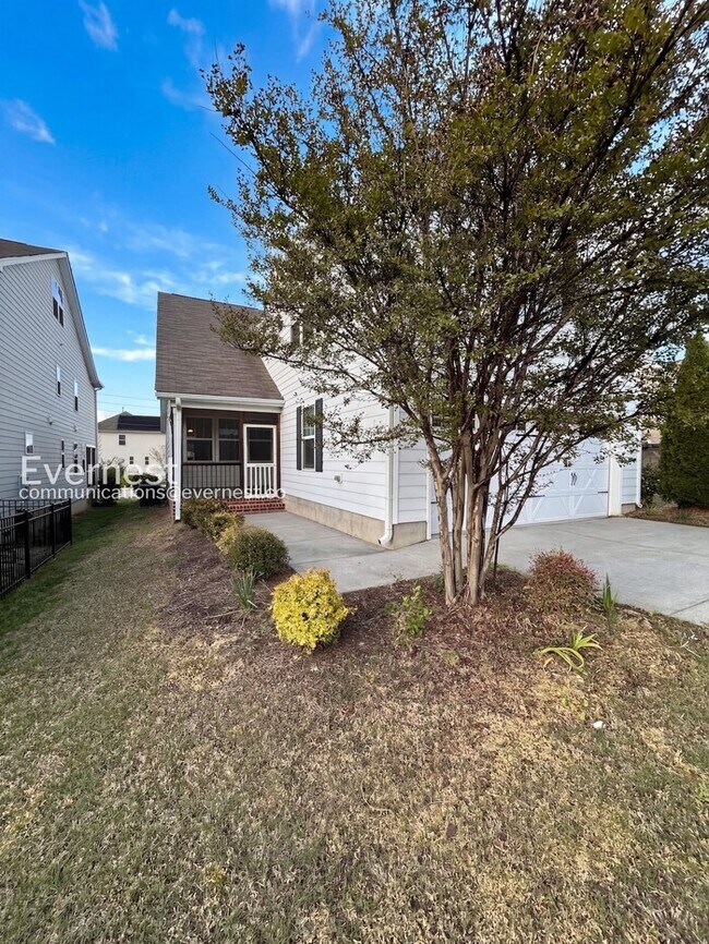 Building Photo - 2781 Milano Avenue