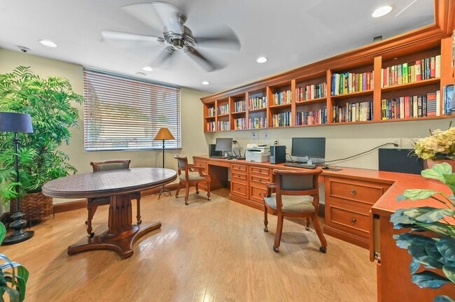 Building Photo - 1801 N Flagler Dr