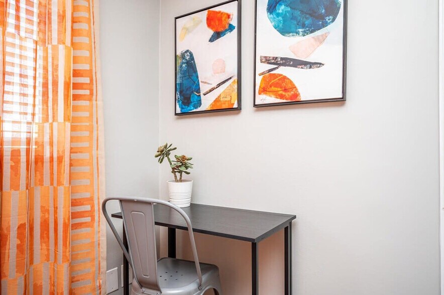 Building Photo - 215 Piedmont Ave NE