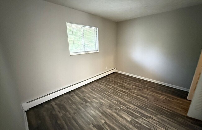 Building Photo - 3033 Clifton Ave