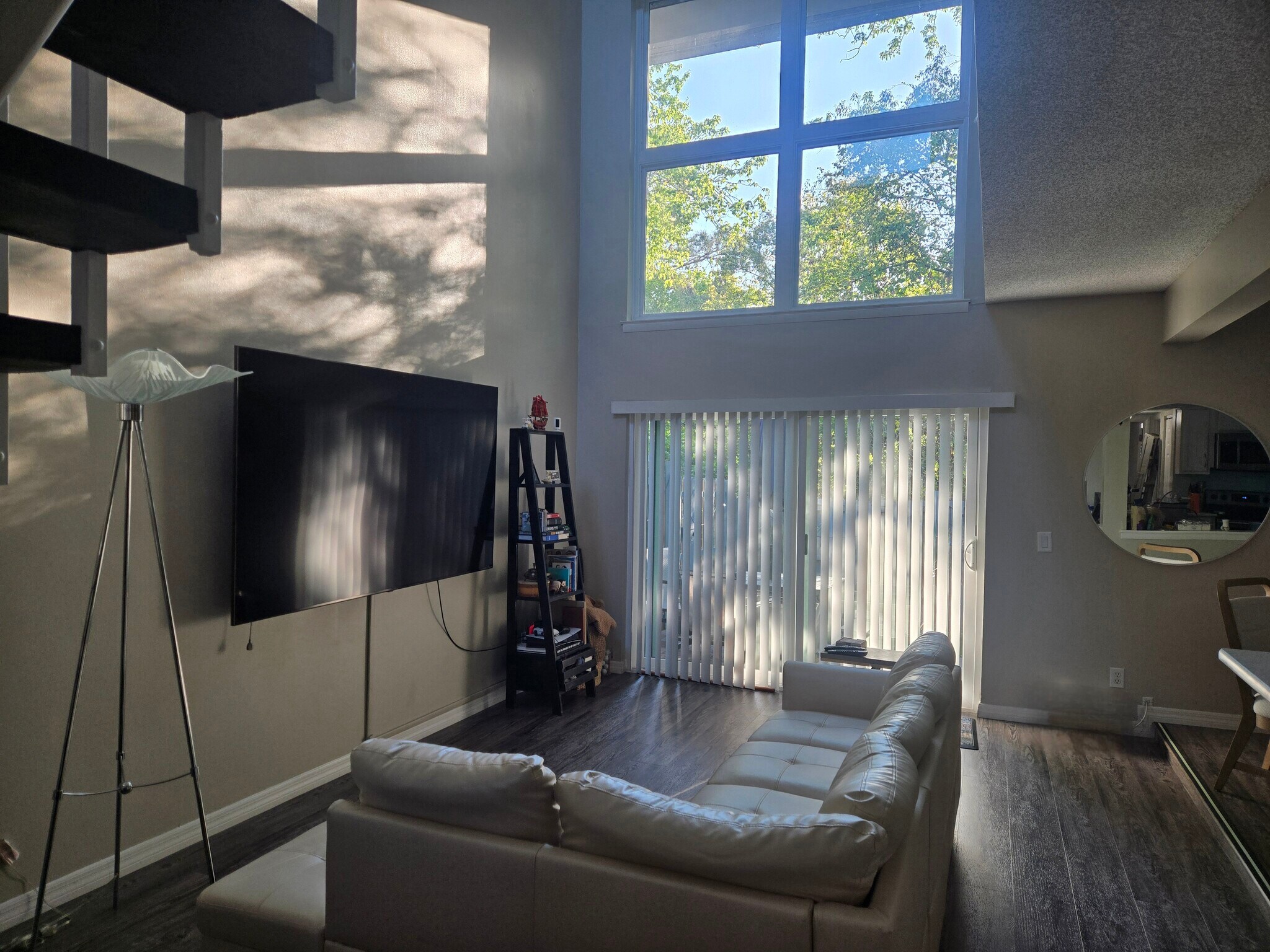 Building Photo - 713 St Michael Ln