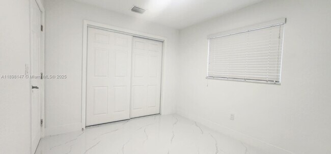 Building Photo - 2240 NW 18th St