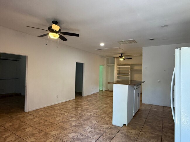 Building Photo - 5110 Ranchero Ln