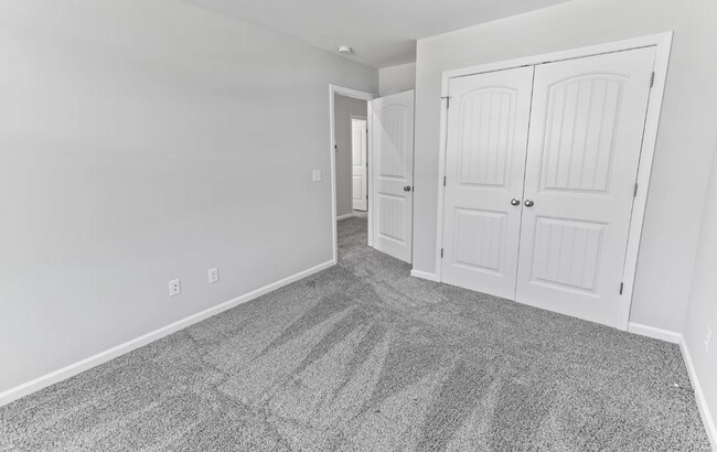 Building Photo - 244 Justify Ave