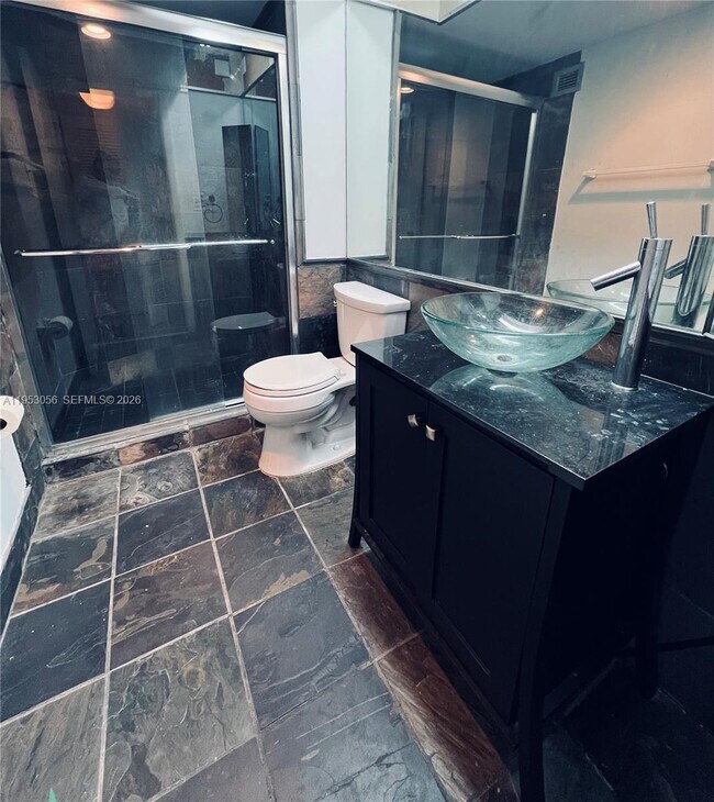 Building Photo - 1111 Crandon Blvd