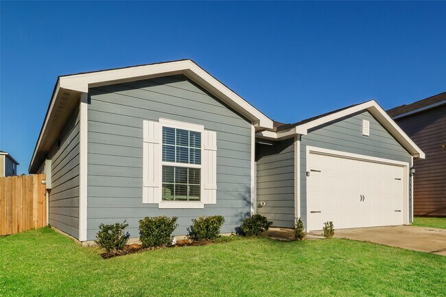 Building Photo - 23014 Bellini Dr
