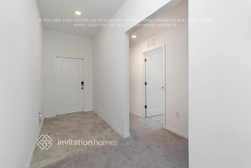 Building Photo - 4268 Palatina Way