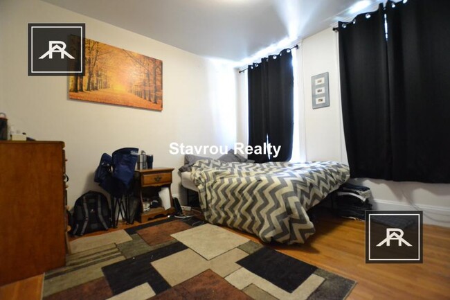 Building Photo - 3 bedroom in Brookline MA 02445