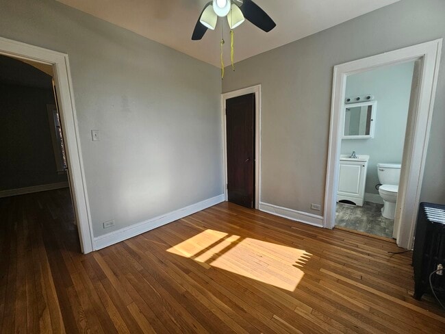 Building Photo - 4608 N Spaulding Ave