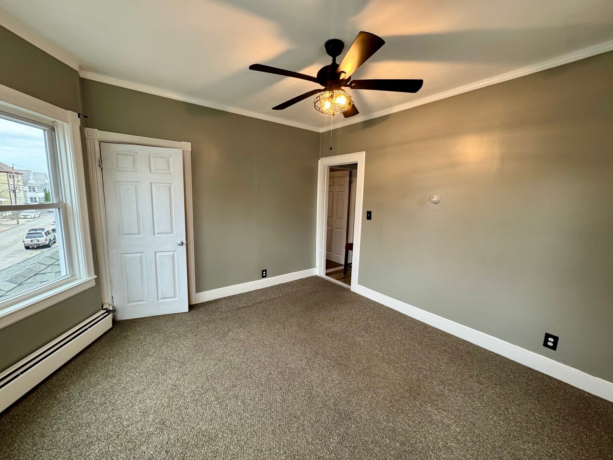 Building Photo - 61 John St