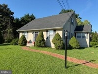 Building Photo - 68 Sycamore Ln