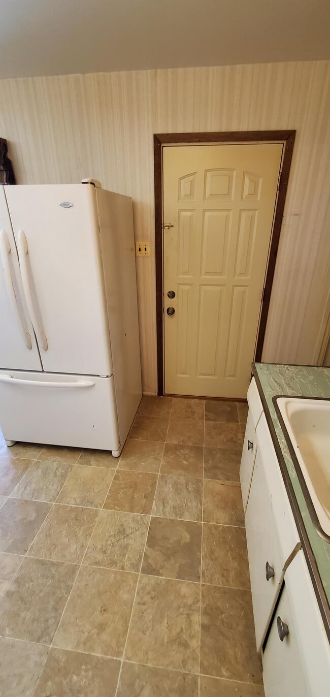 Building Photo - 182 Jacolyn Dr NW