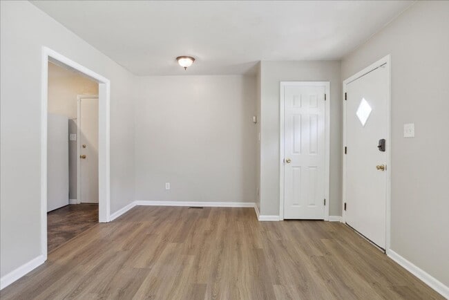 Building Photo - Big Bethel Heights - Hampton