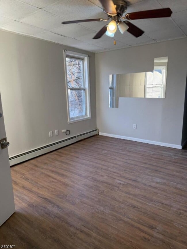 Building Photo - 85 Holsman St
