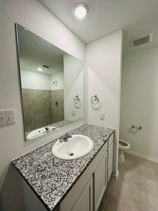 Building Photo - 1447 Dovekie Dr