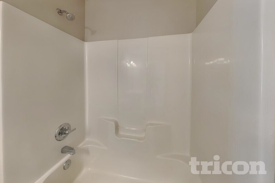 Building Photo - 206 Beltrees Dr