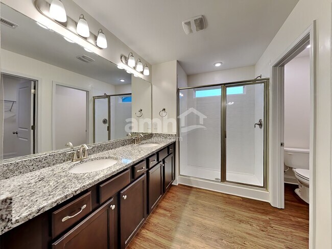 Building Photo - 54 Gregory Dr