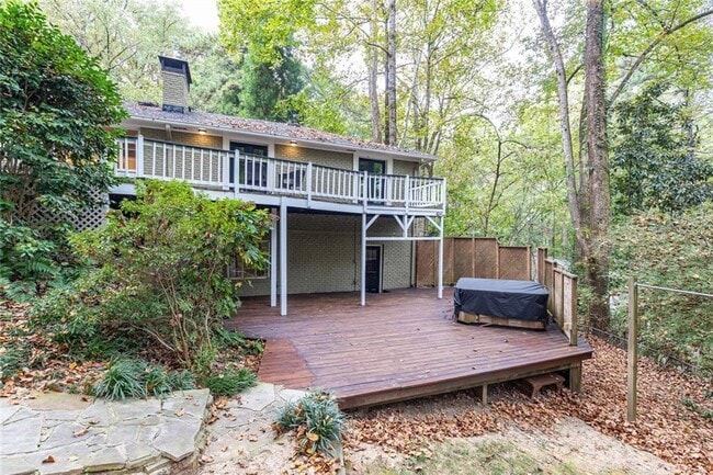 Building Photo - 3943 Lake Forrest Dr NE