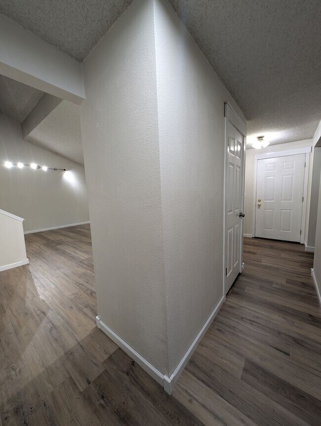 Building Photo - Corner Lot Triplex Unit in Gig Harbor, Ava...