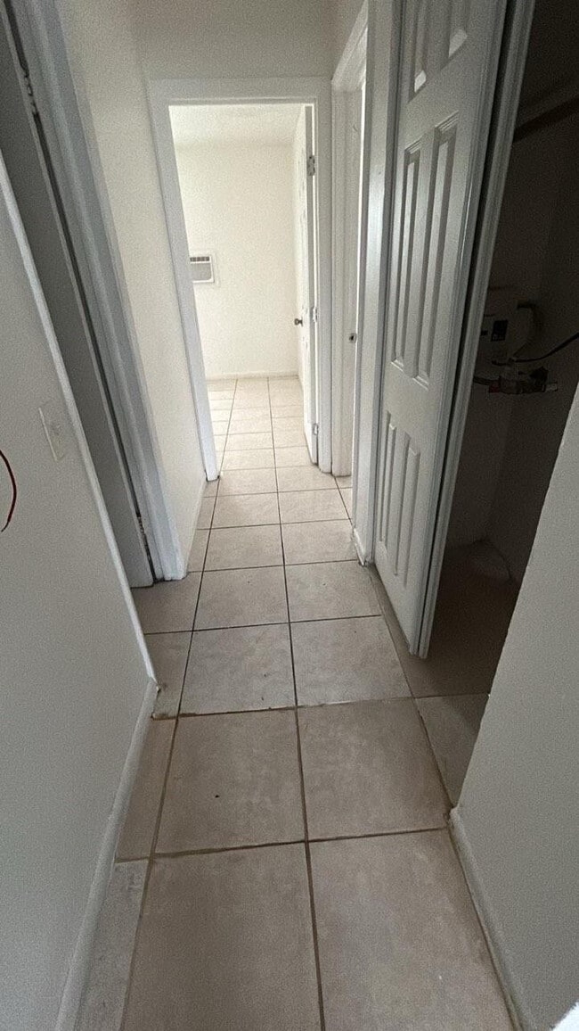 Building Photo - 2245 Madison St