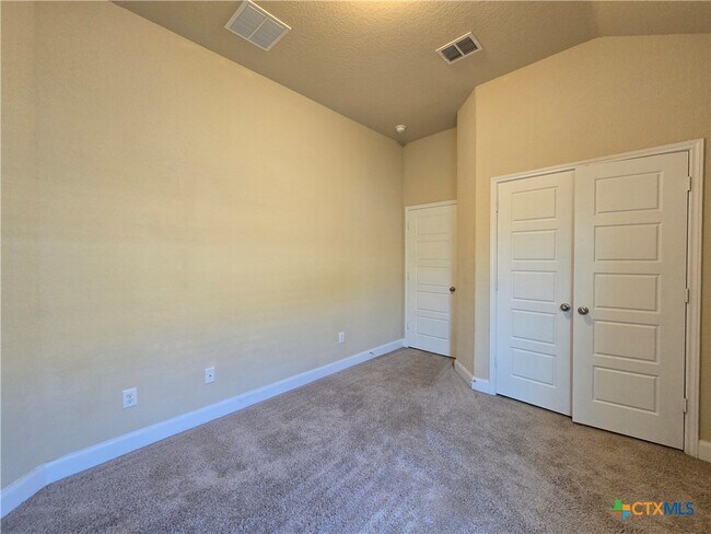 Building Photo - 1215 FM306