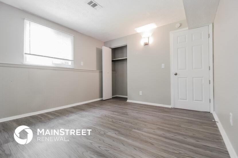 Building Photo - 1379 Robin Hill Dr