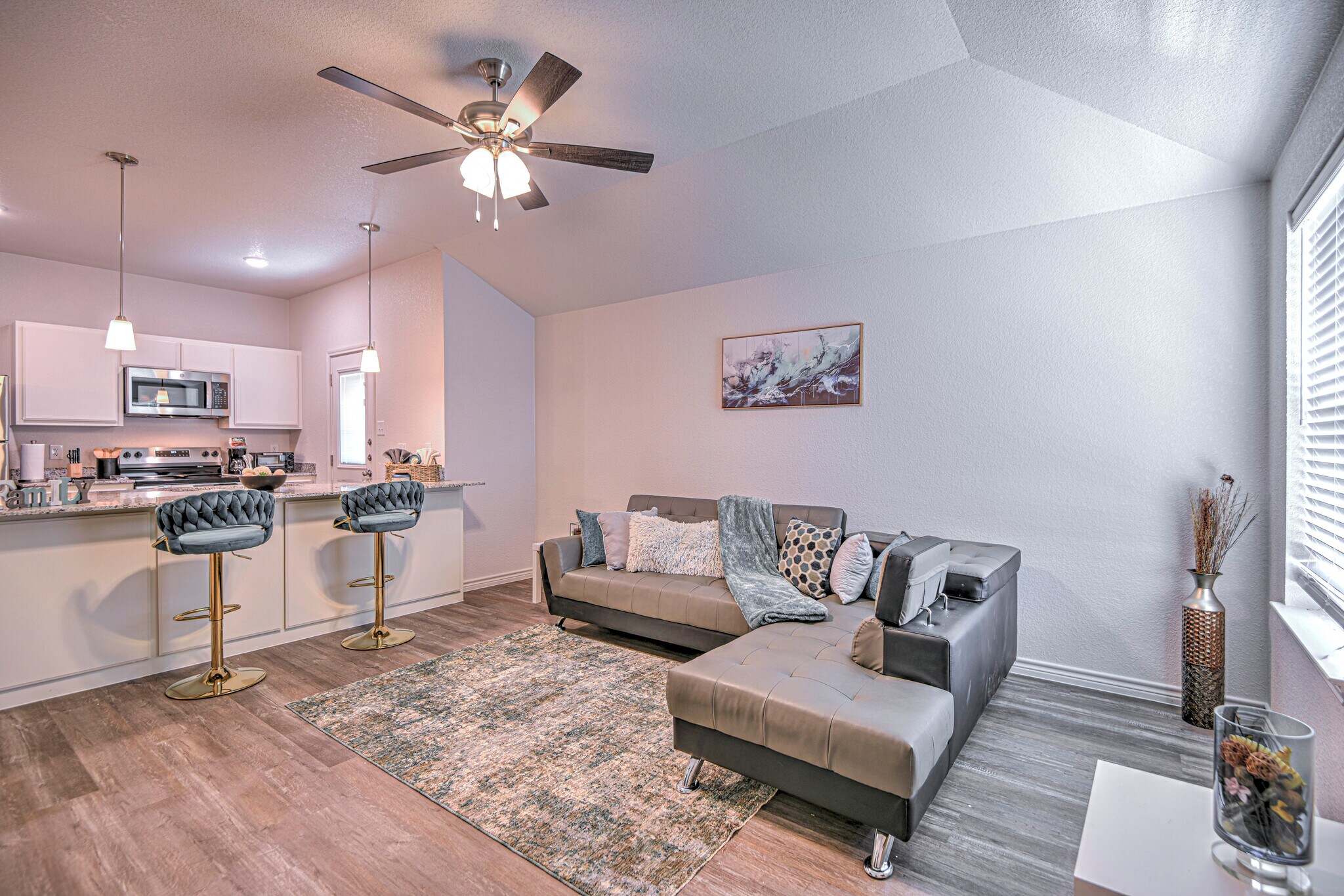 Building Photo - 5812 McGregor Loop