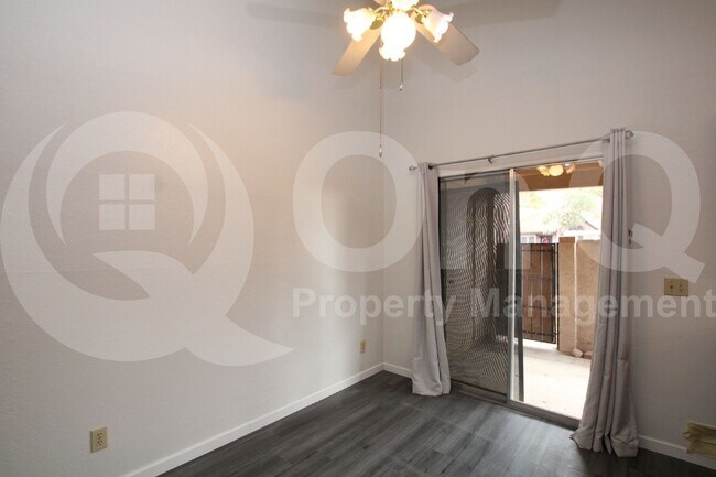 Building Photo - 8111 W Wacker Rd